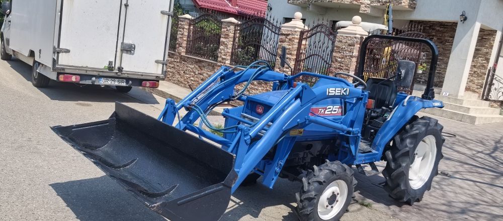 Tractor japonez Iseki Tk 25 hispeed cu încărcător frontal