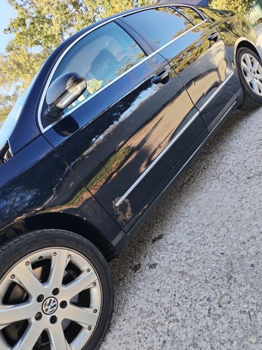 Vand WV Passat,pret usor negociabil 1999 €