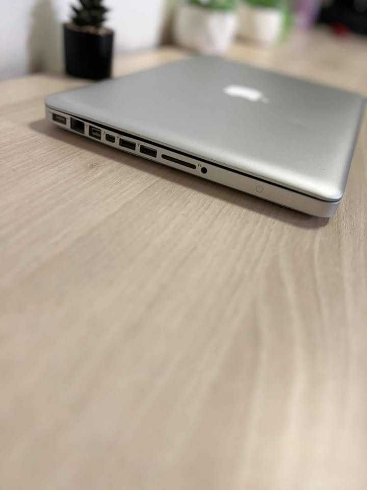 MacBook Pro 13” Mid 2012 – SSD + 8GB RAM