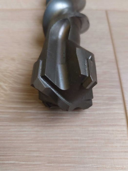 Burghiu MAKITA,  40 x 450 x 570 mm