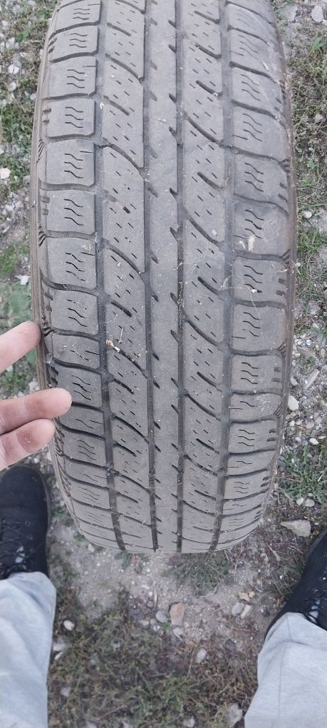 Продам шина 195/65 R15