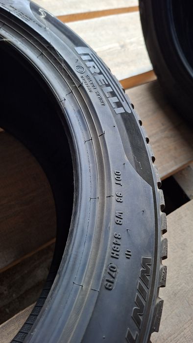 2buc 235 45 R18 Pirelli iarna M+S cauciucuri anvelope MS 18