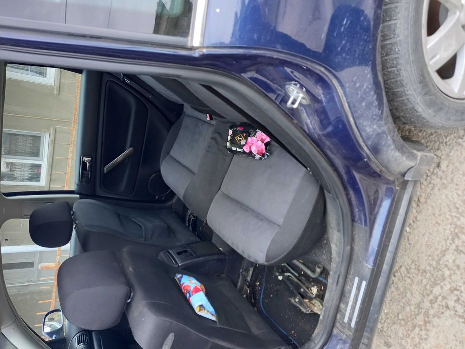 Фолцваген пасатБ5