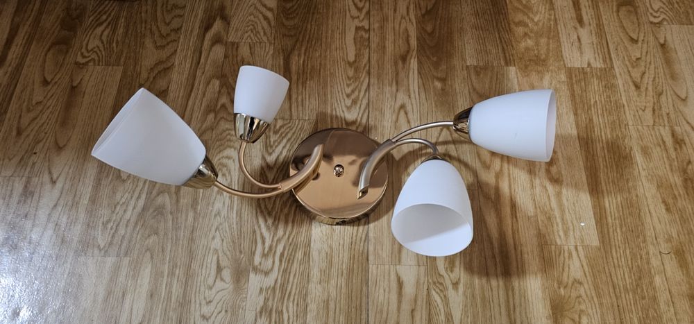 Люстра в комнату