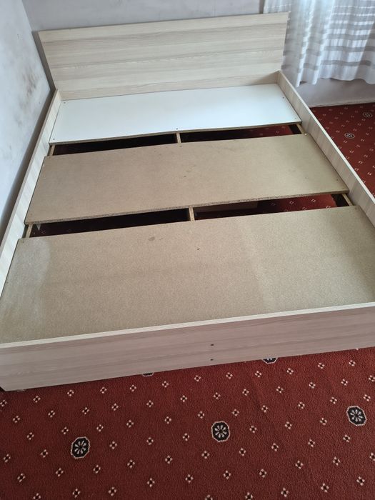 Vând urgent dormitor