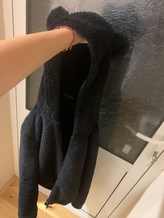 Пухкаво яке с ушички