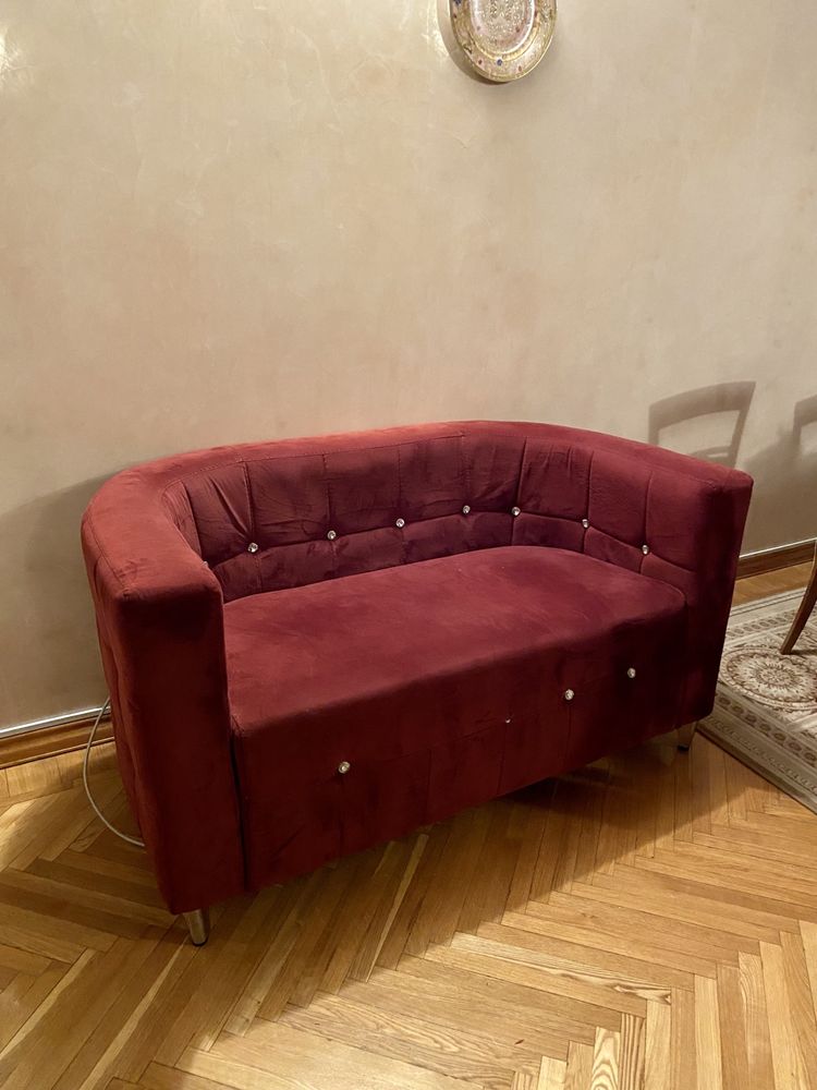 Срочно до 12.09 Продам классный диванчик можно как большое кресло
