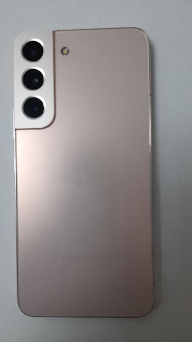 Продам смартфон Самсунг S22u