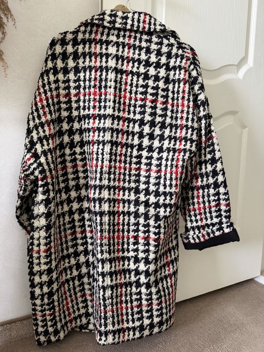 Оригинално палто ‘ Ред Валентино ‘