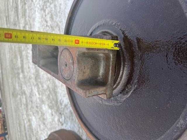 Idler Liebherr r 317 - piese de schimb Liebherr