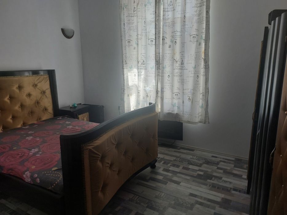 Spatiu comercial, Vila 5 camere,mansarda, beci, 350mp construiți