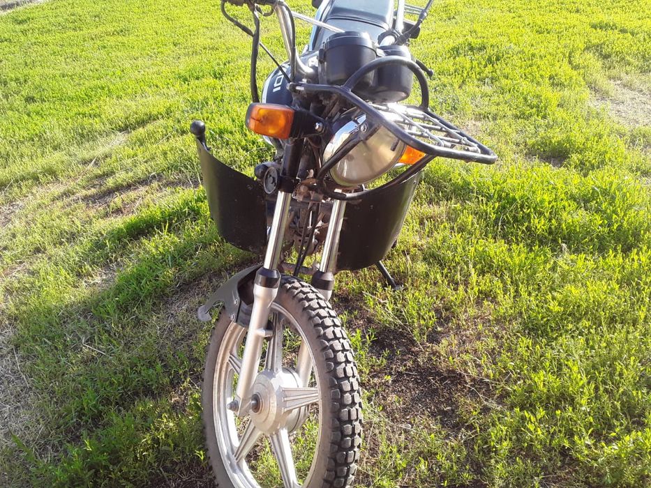 Продам мотоцикл yaqi 200
