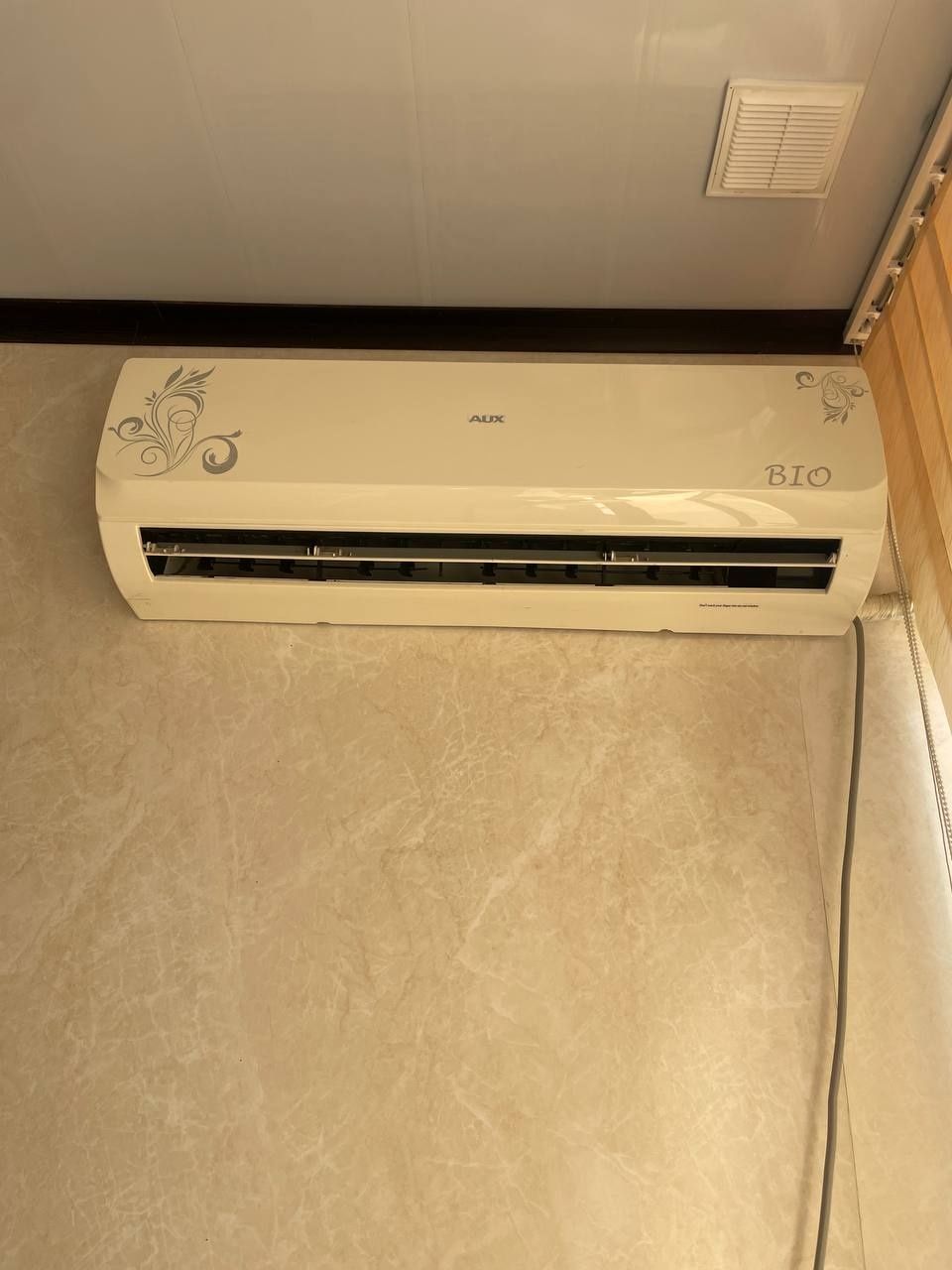 Aux konditsioner sotiladi arzonga