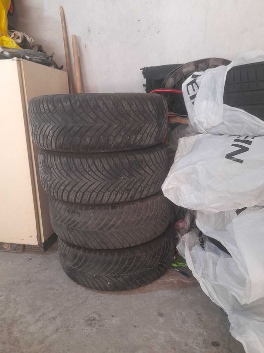 Продавам гуми с джанти