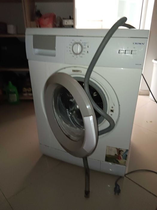 Пералня  втора употреба запазена.