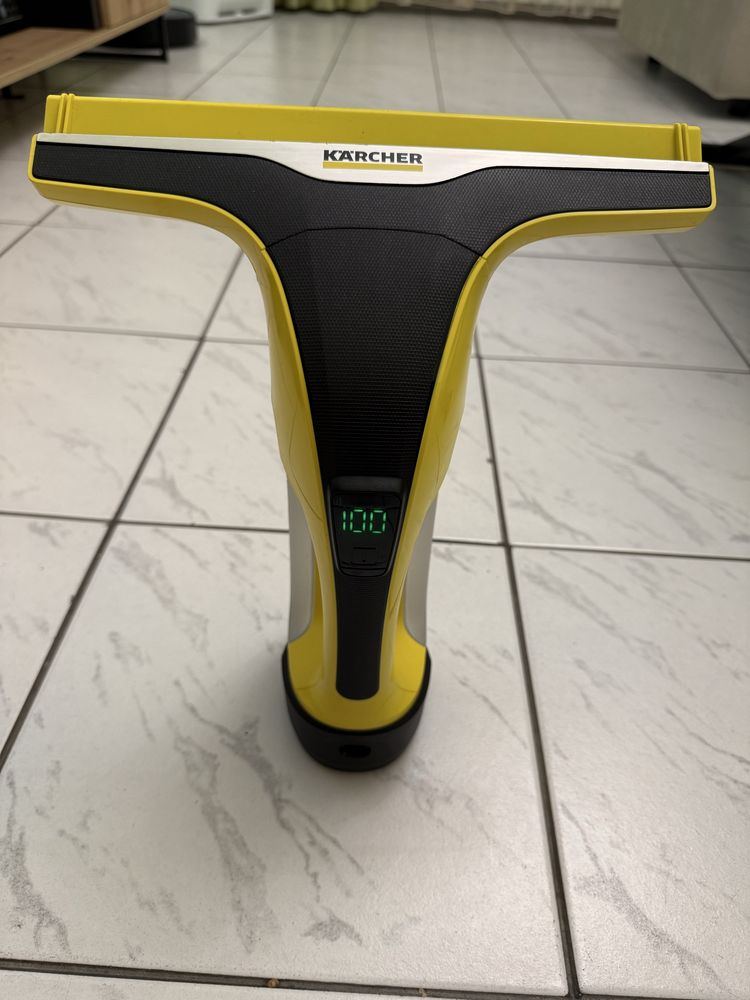 Уреди за почистване на стъкла Karcher WD6 и KV4