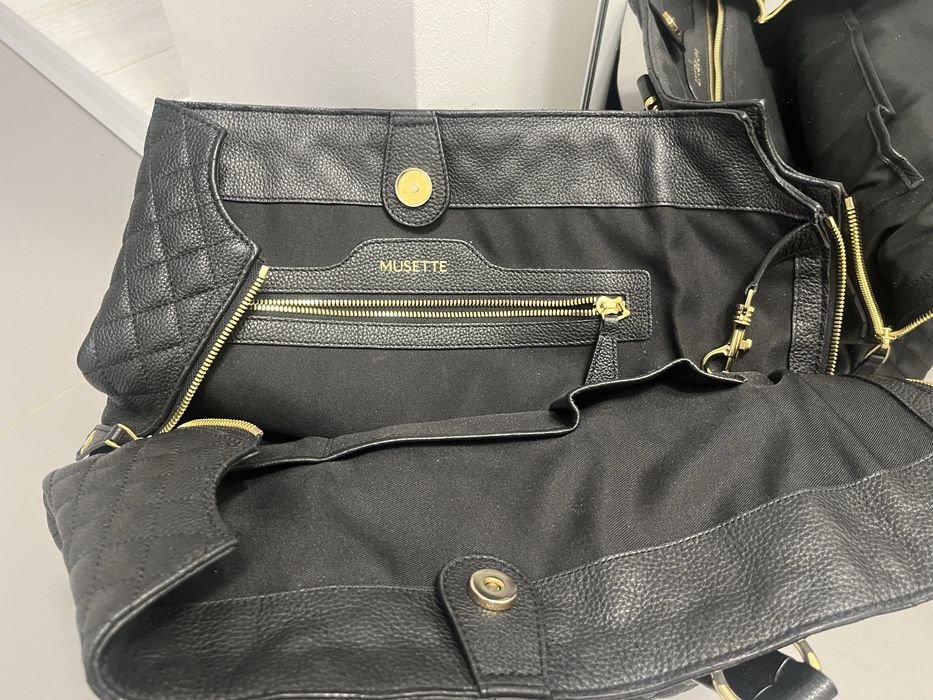 Geanta Arnela Matlasata Musette