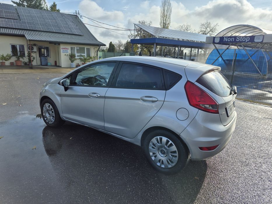 Urgent...Ford Fiesta 1.6 Diesel