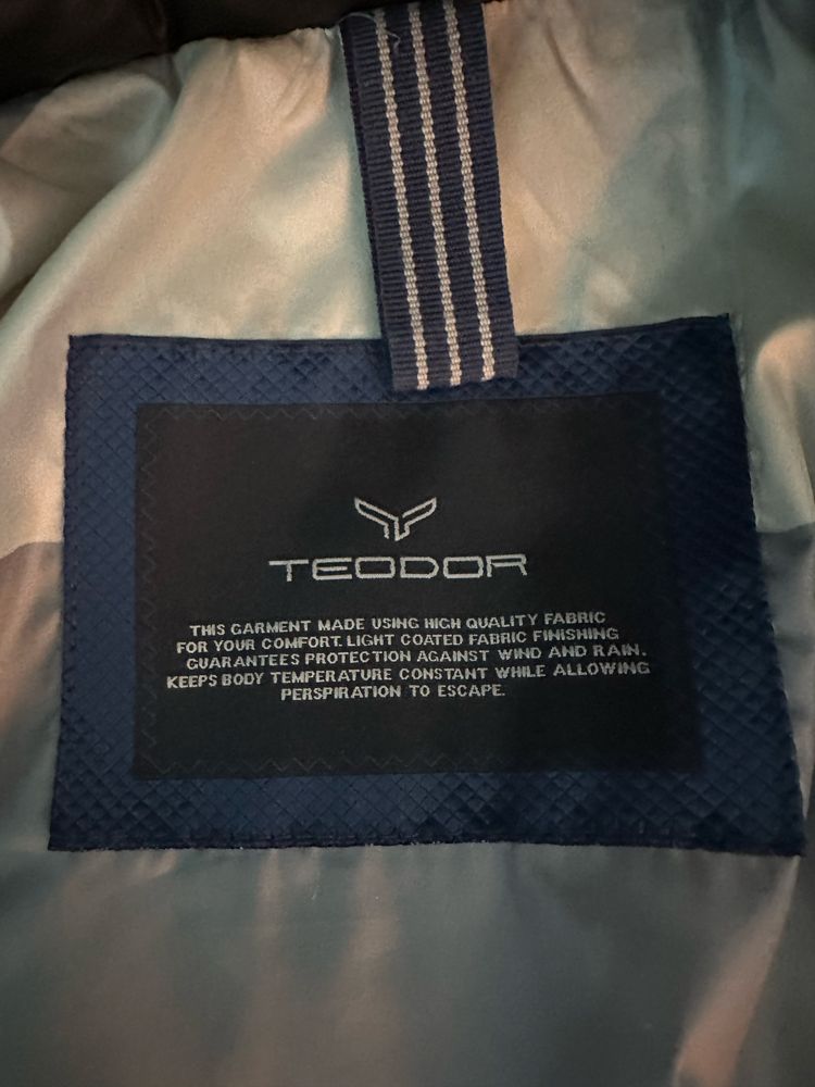 Зимно яке TEODOR