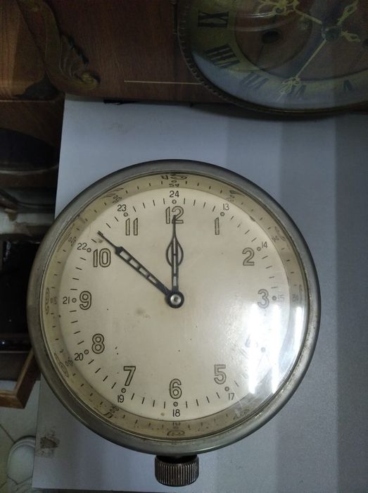 Продам корабельные часы 1947 года