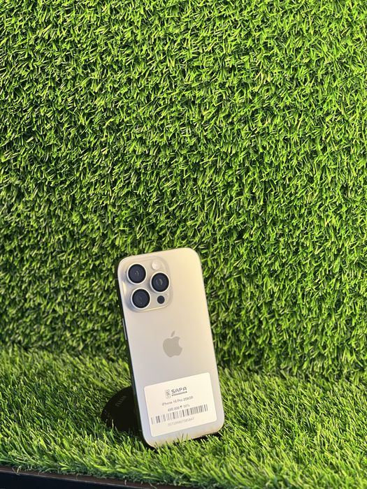 Iphone 16 pro 256gb eac