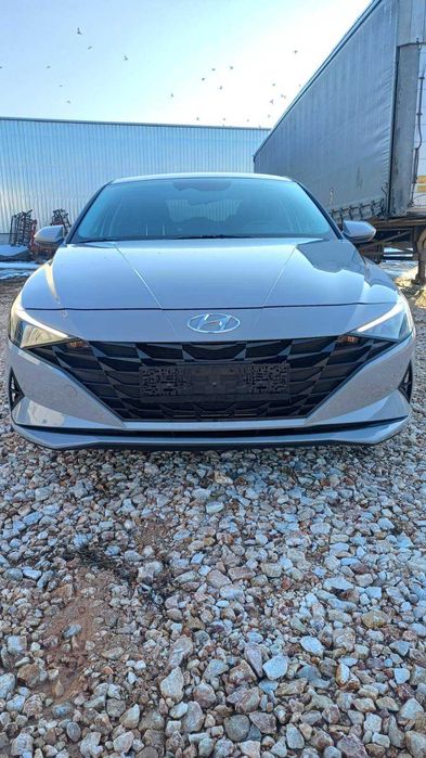 Hyundai Elantra хюндай елантра 2.0бензин 2023г.