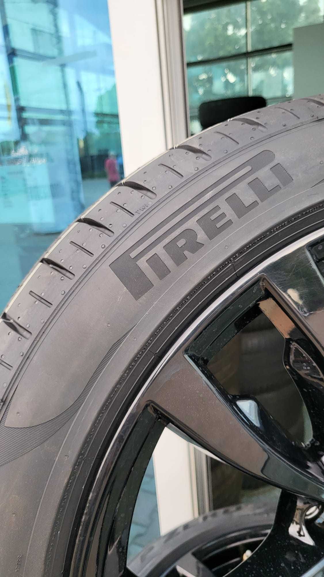 Jante Noi BMW X5 F15 X6 F16 Anvelope vara  275 40 20 Pirelli 315 35 20
