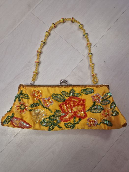 Малки парти чанти