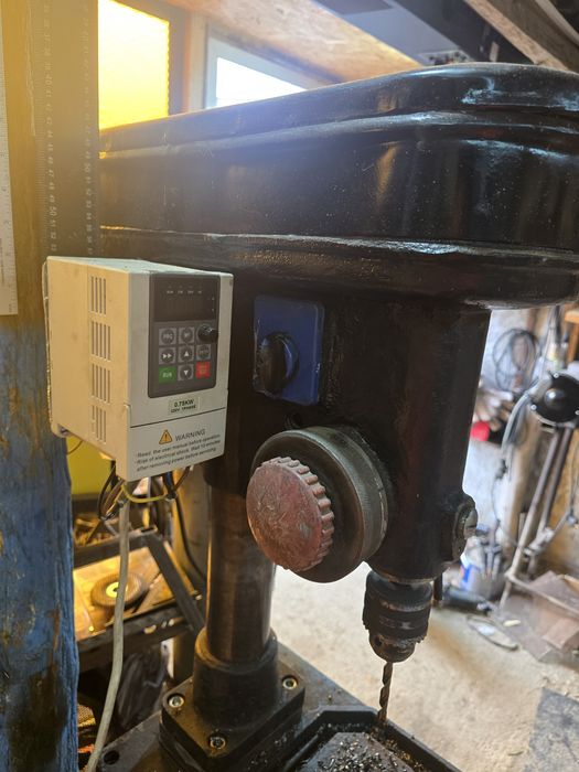 Vând bormasina funcțională