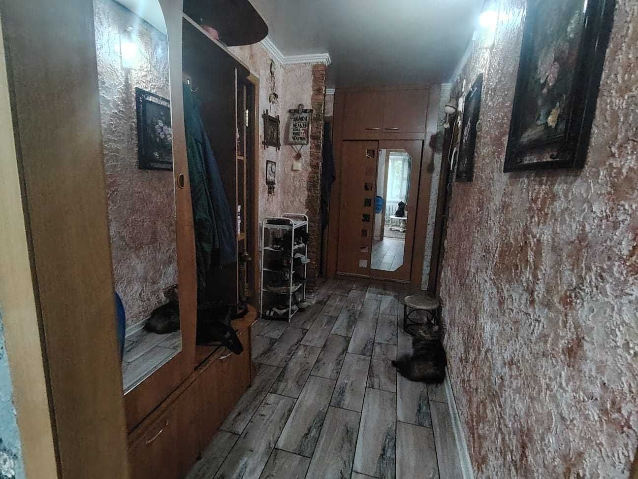 Продам очень хорошую 2х комн квартиру на 2 мкр. по пр.Металлургов
