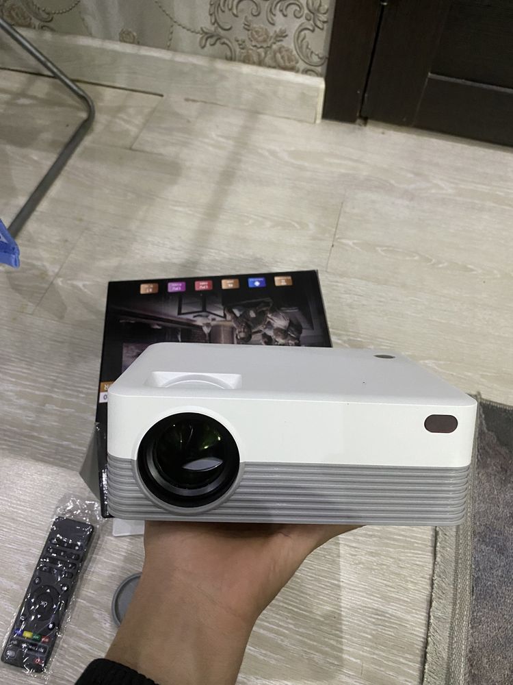 Продам проектор 4 К новое