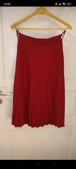 Fustiță midi plisată, Roșu purpuriu, bandă lată pe talie