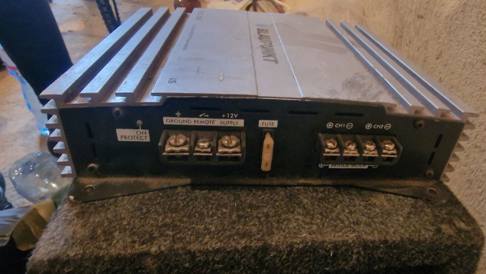 Суб буфер бас каса Pioneer champion series 12" с усилвател Blaupunkt