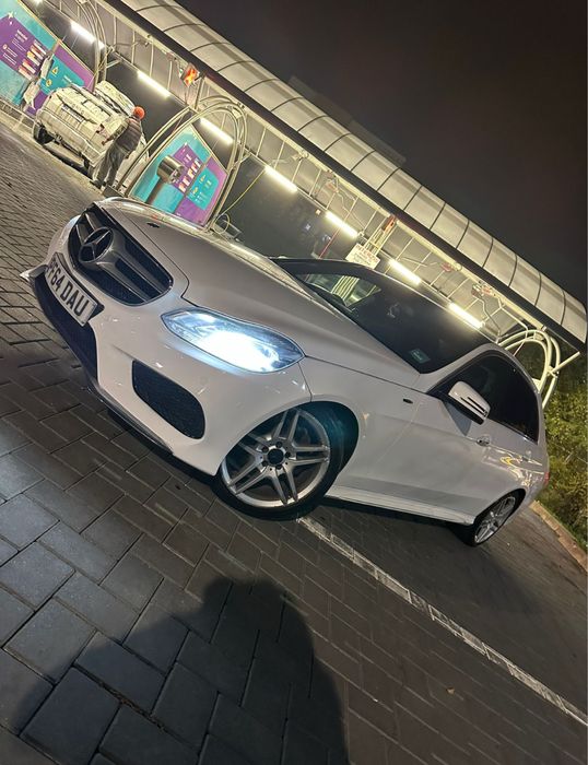 Vând/Schimb Mercedes E220d AMG EDITION 2015 pe dreapta