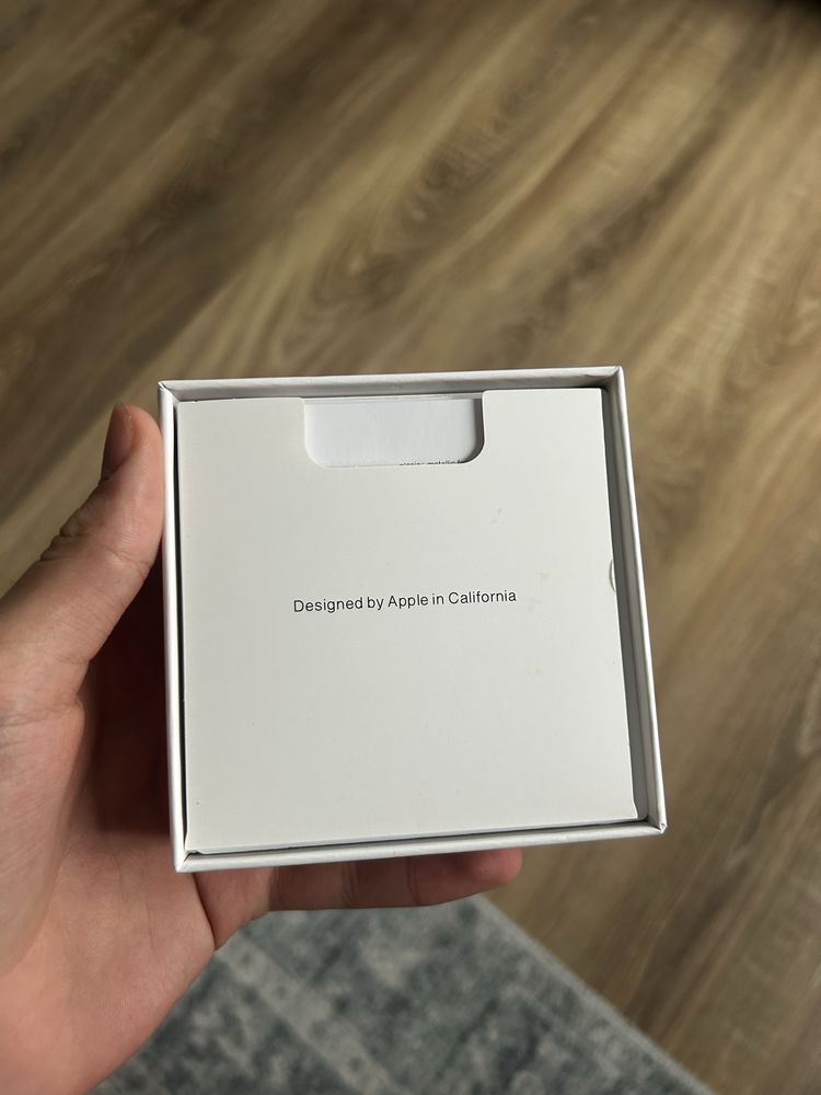 Airpods 3 sigilate in cutie