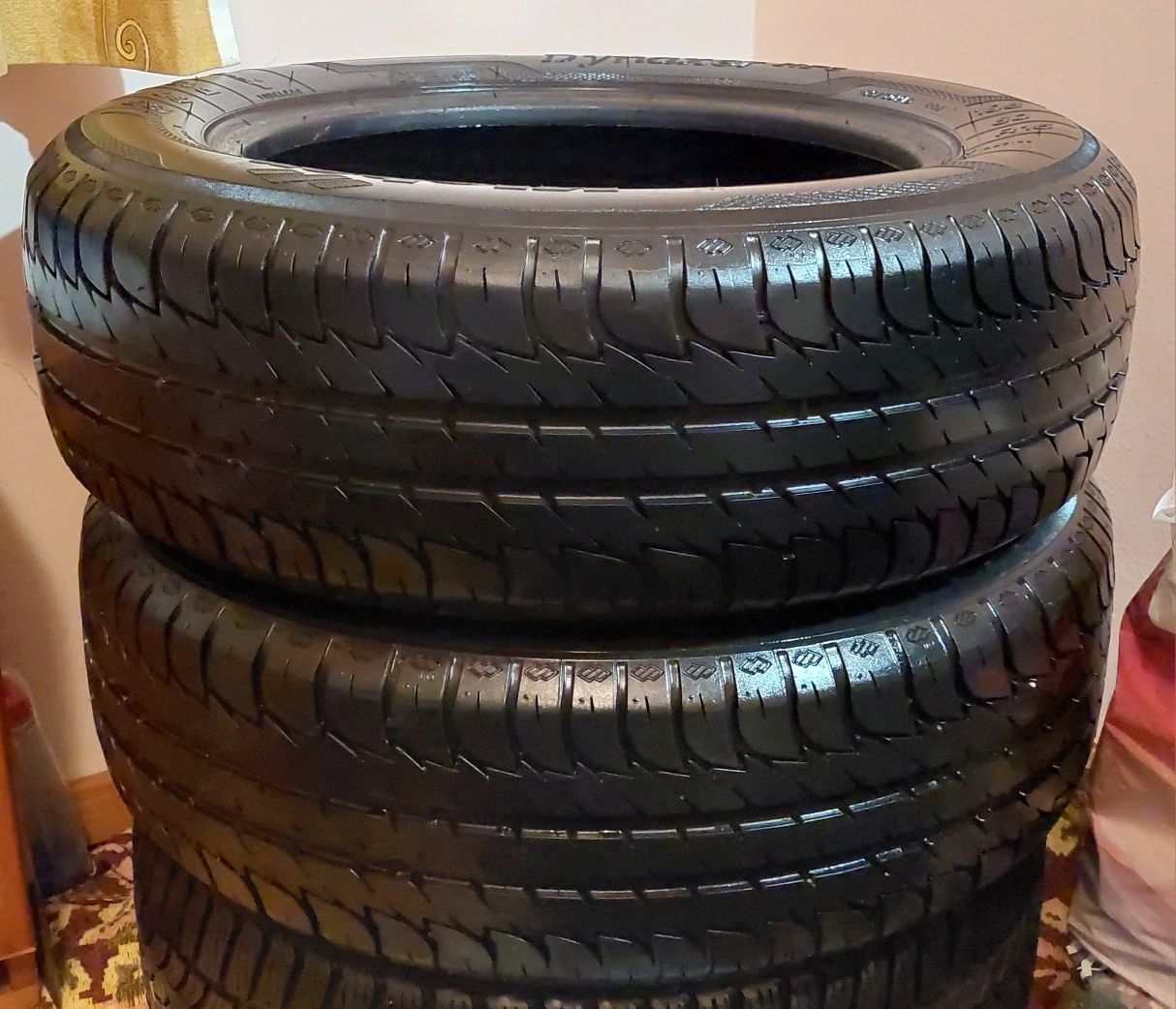 Летни Гуми 195 /60 R15 цола  2 бр. Kleber Dynaxer HP3