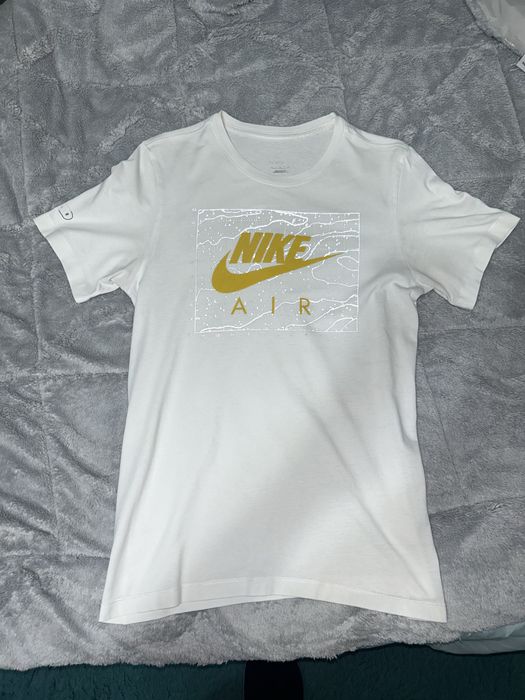 Vand tricou Nike reflectorizant marimea M