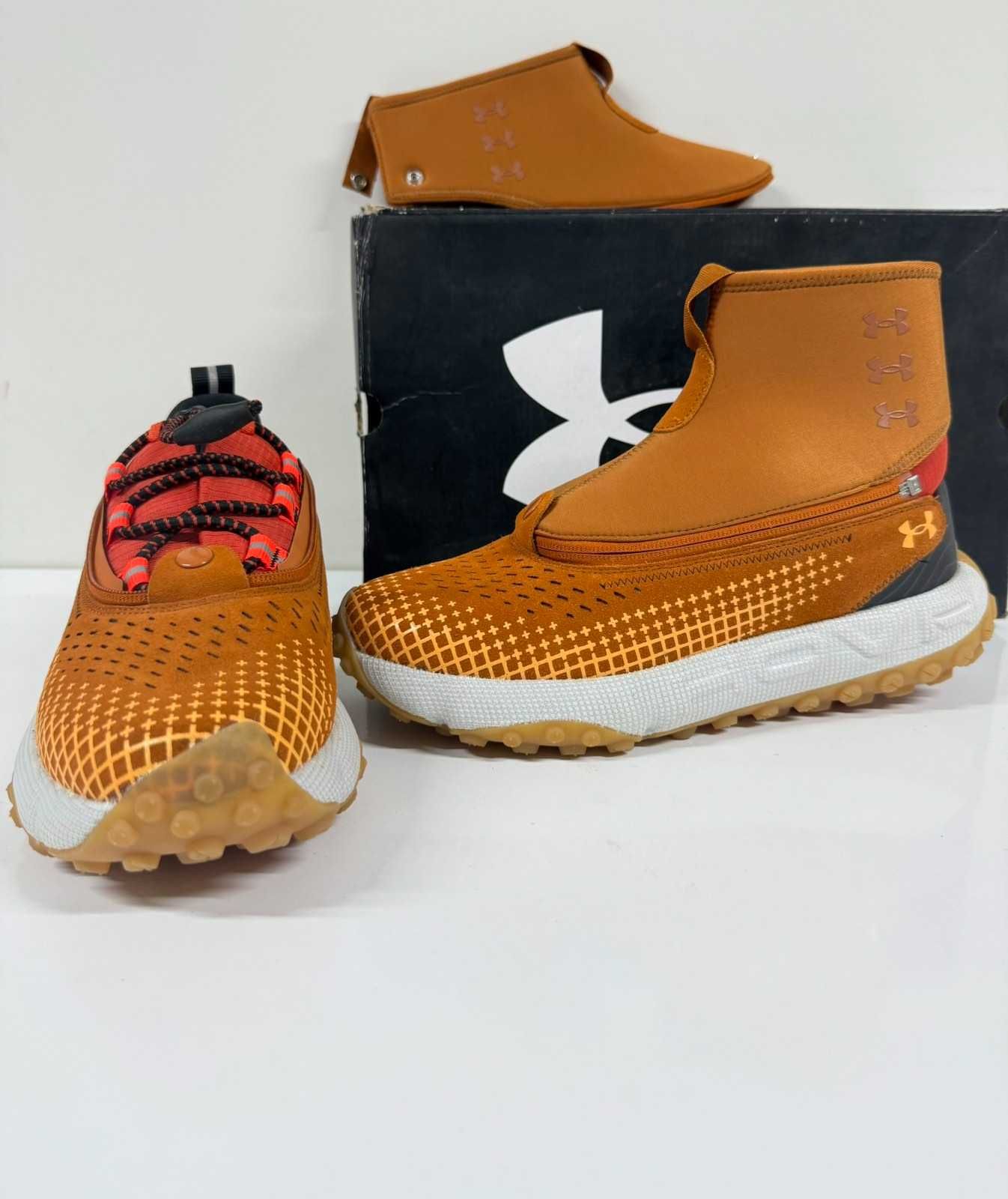 Under Armour UA HOVR Summit FT DELTA