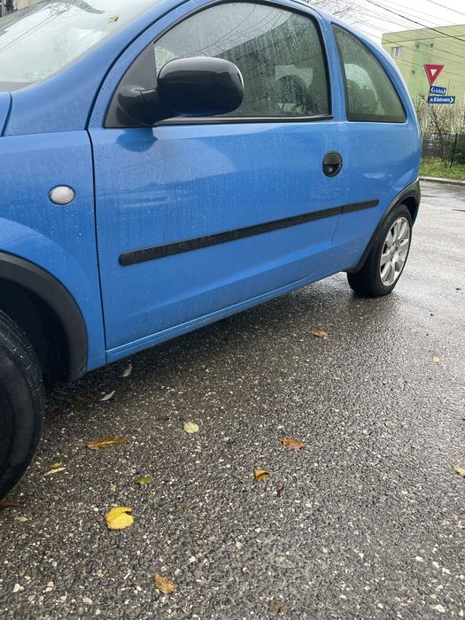 Vand opel corsa stare foarte buna