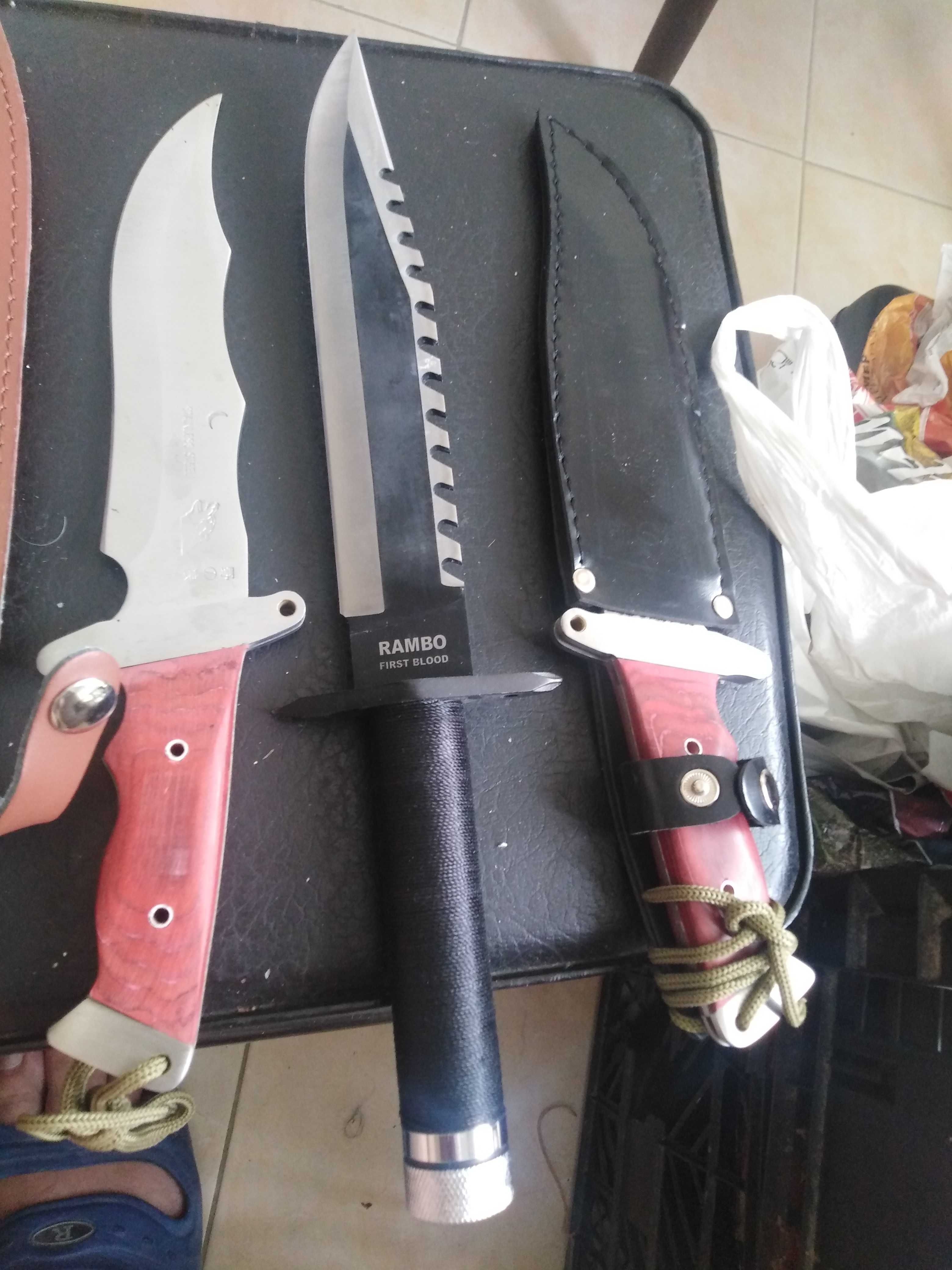 Ножове, секири и мечове