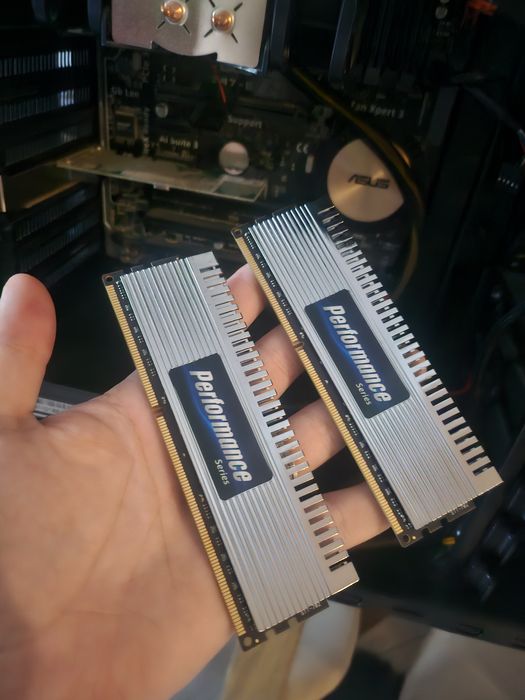 Calculator gaming asus plus monitor Asus ultra slim si kit tastaura