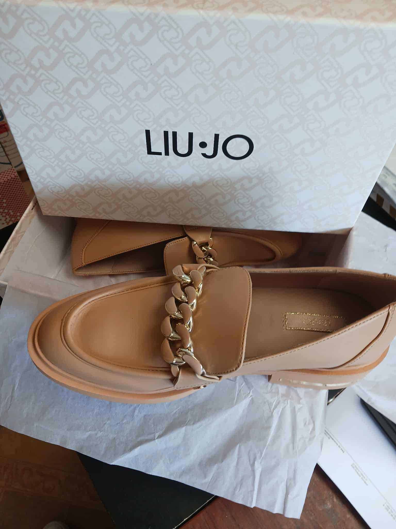 Нови лоуфъри LIU JO в кутия