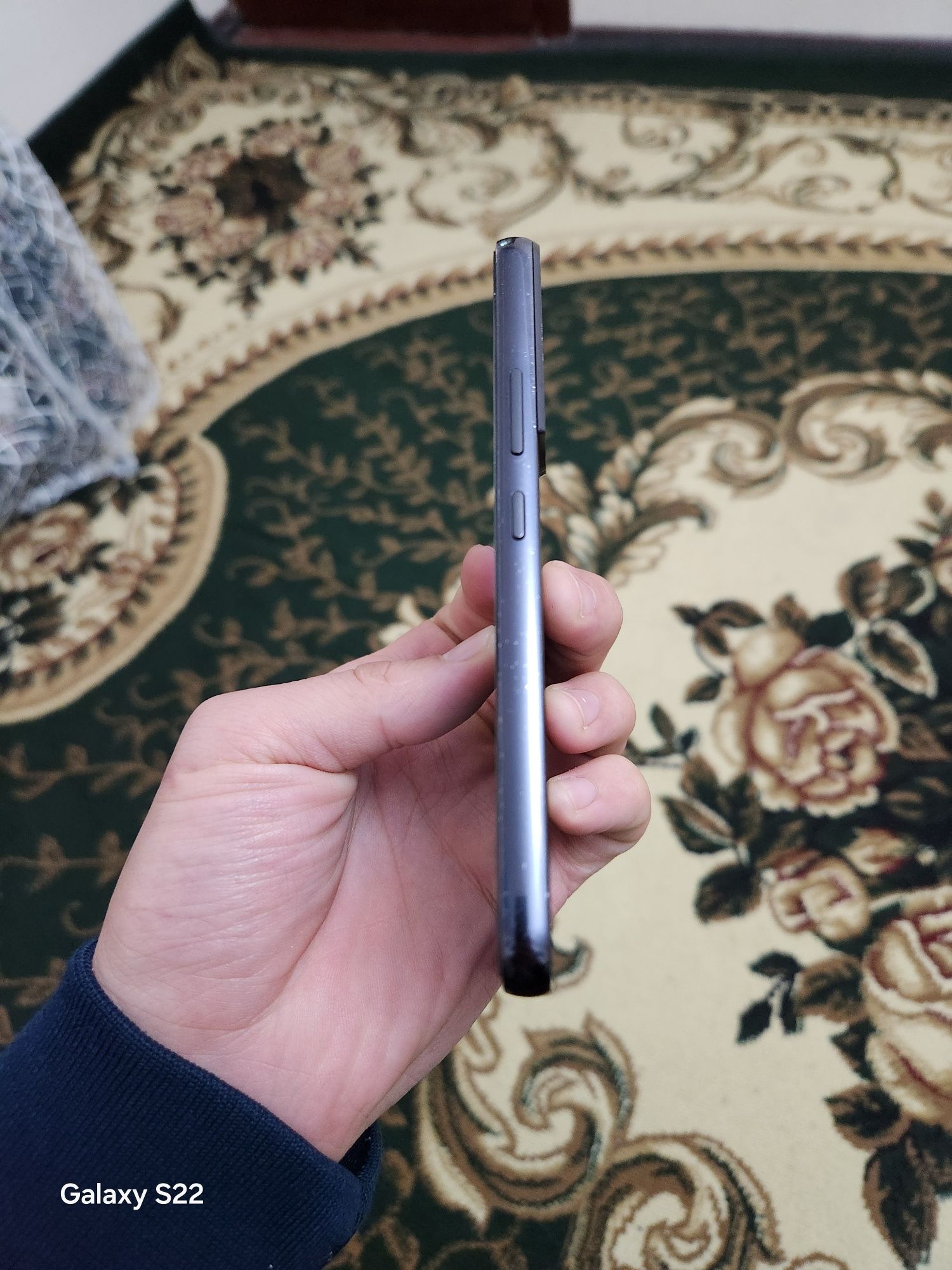 Samsung galaxy S22 sotiladi srochna
