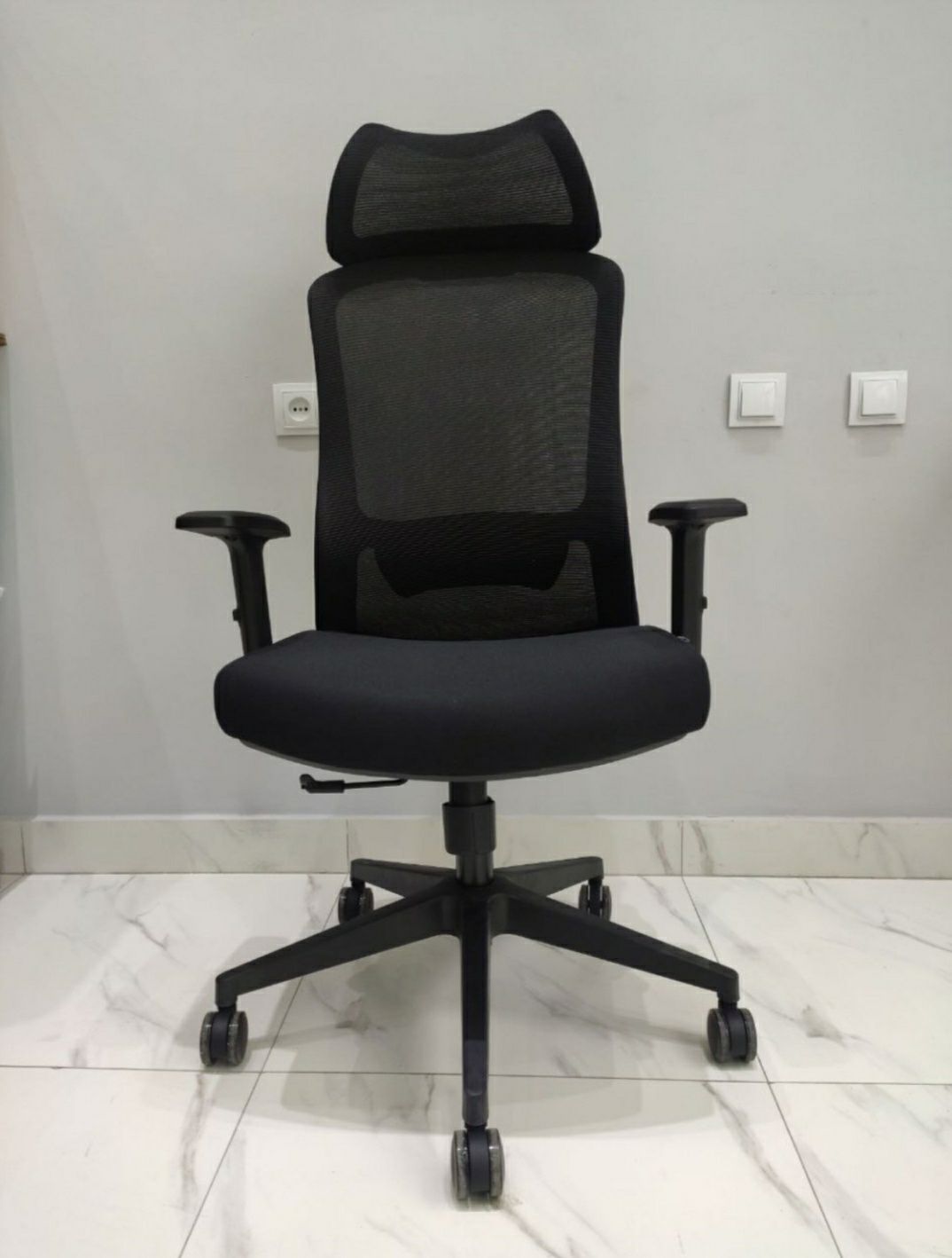 Офисное кресло модель бартон