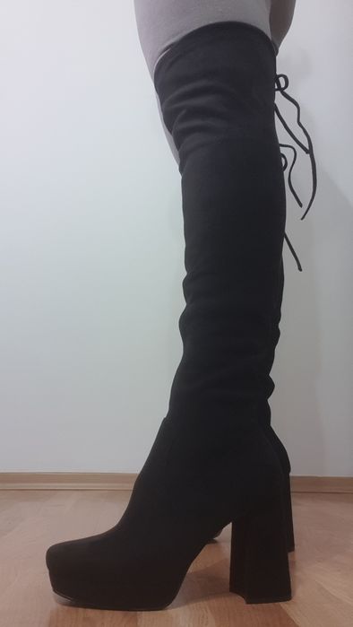Cizme catifea cu toc NOI
