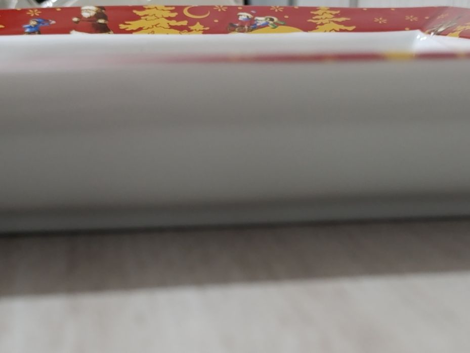 Шикарная менажница  ""ПТИЦЫ""
ОБЩИЙ ДИАМЕТР 27СМ
ДИАМЕТР 1СЕКЦИИ 13.5С