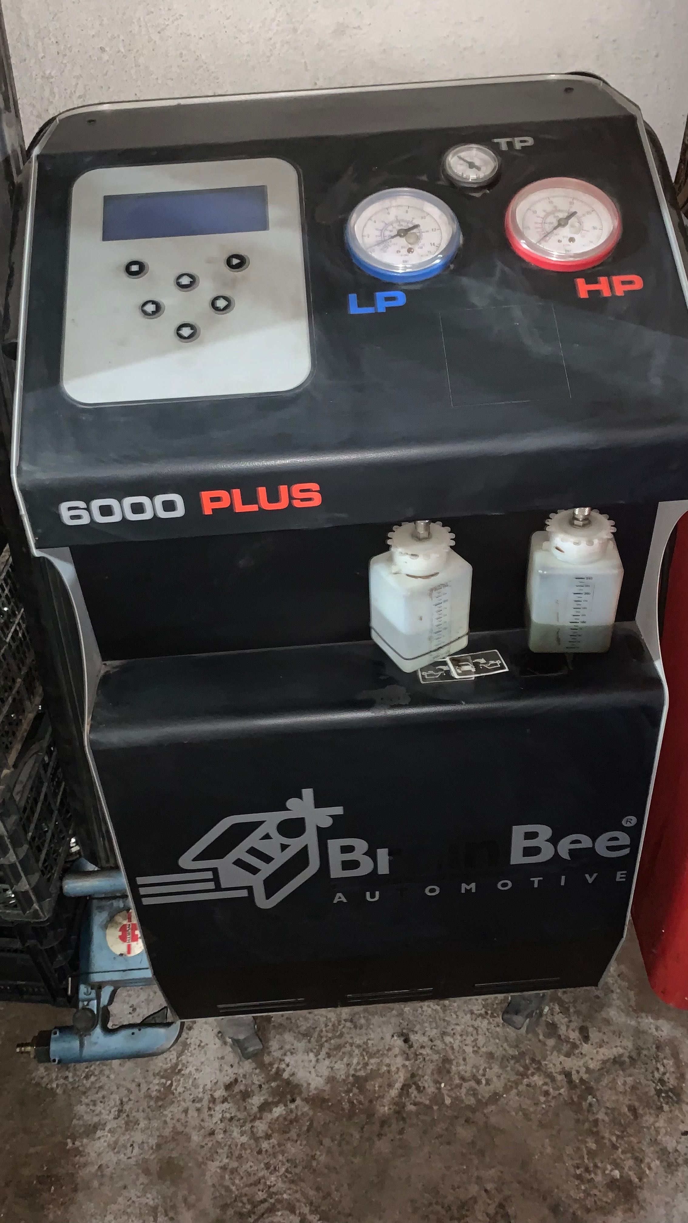 Машина за зареждане на автоклиматици brainbee 6000 plus - НЕИЗПОЛЗВАНА