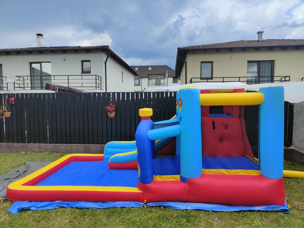 Inchiriez tobogan gonflabil pentru copii