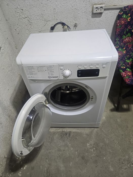 Стиральные машинка indesit