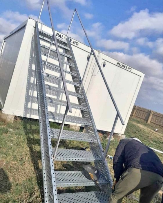 Scări zincate galvanizate